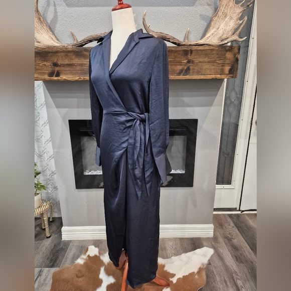House Of Harlow 1960 Dress Size XSP, Elegant Navy Wrap Dress, NWT - Picture 3 of 6